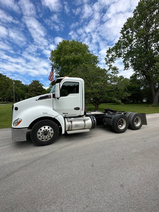 2016 Kenworth T680 Day Cab Truck For Sale