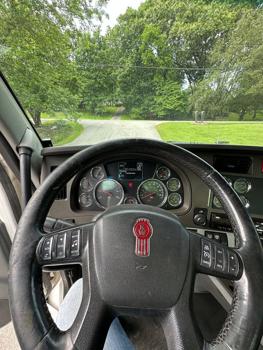2016 Kenworth T680 Day Cab Truck For Sale