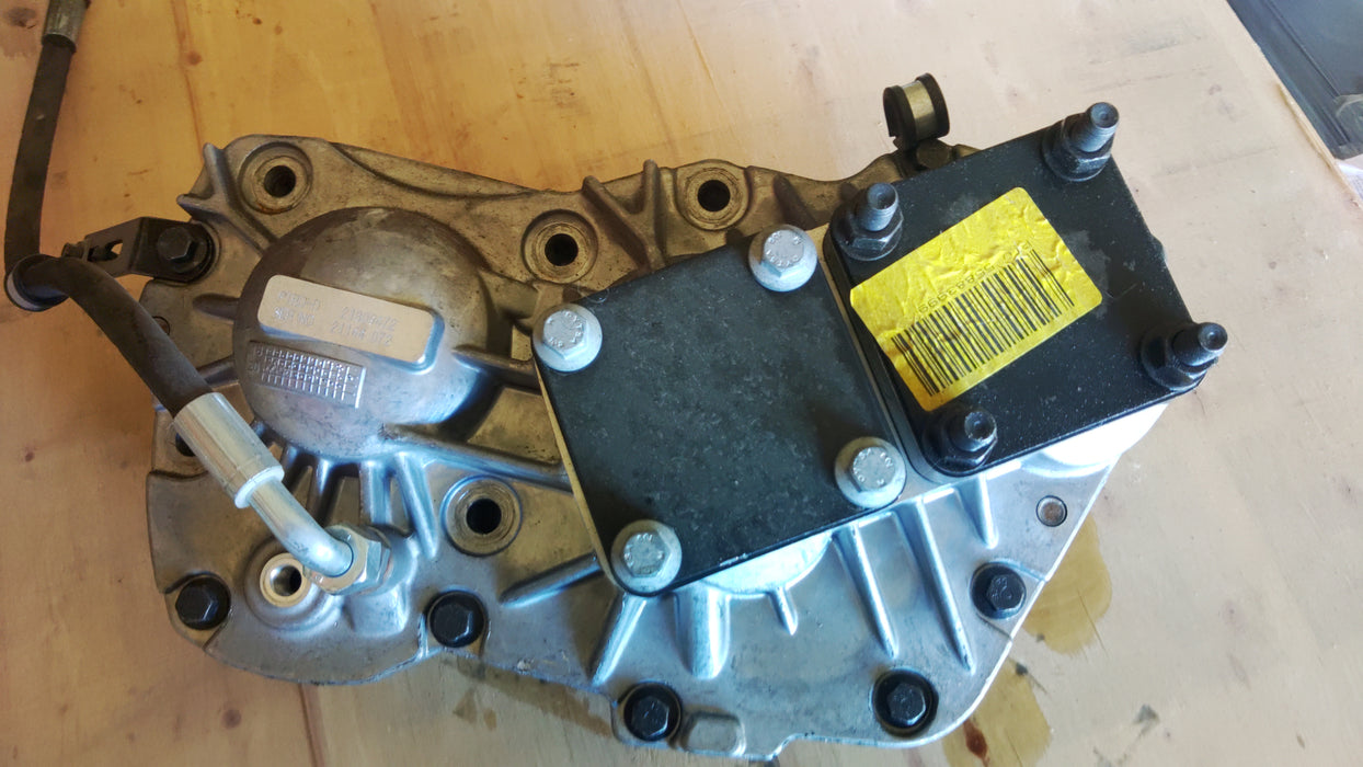 Genuine Volvo Mack power take off PTRD-D 21309472 slightly used new take off.
