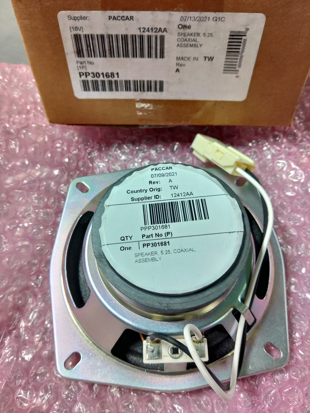 Paccar PP301681 speaker 5.25
