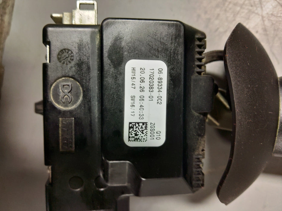 Freightliner 06-89334-002 Cascadia signal/wiper  Used OEM Part