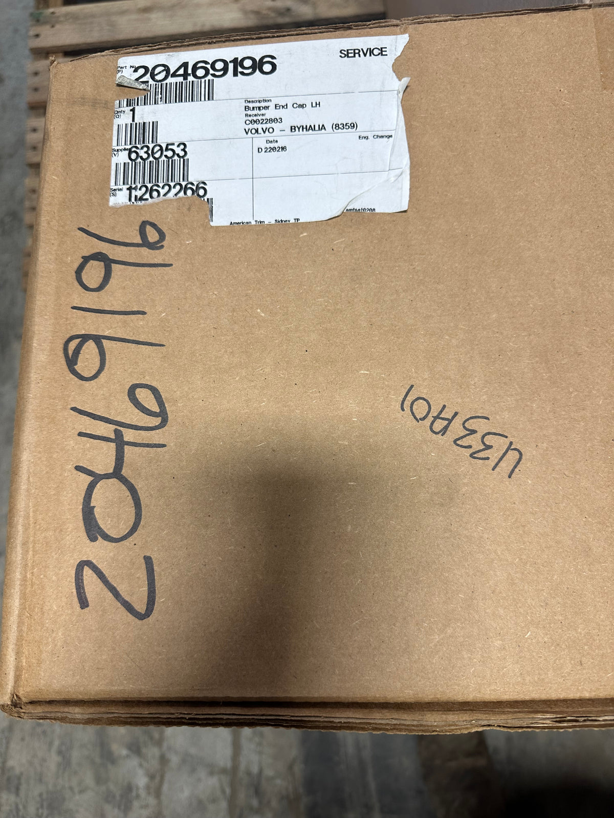 Volvo Bumper End Cap LH 20469196 New OEM Part — North Georgia Trucks ...
