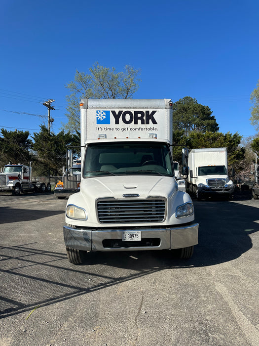 2007 Freightliner Business Class M2 106 Truck For Sale