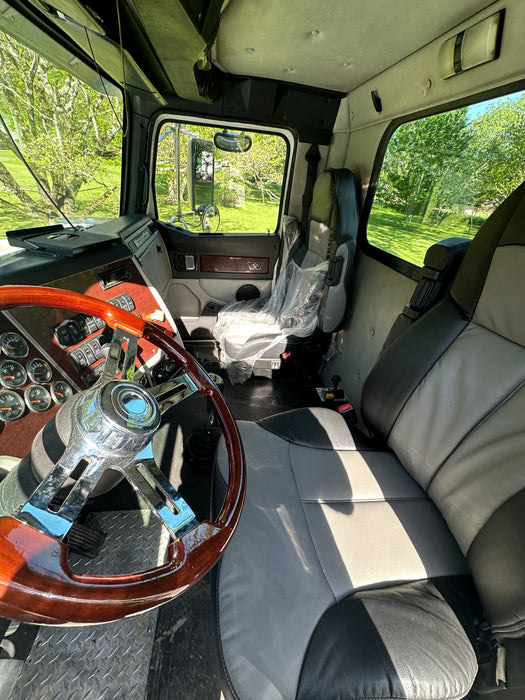 2018 Western Star 4900 SF Truck For Sale